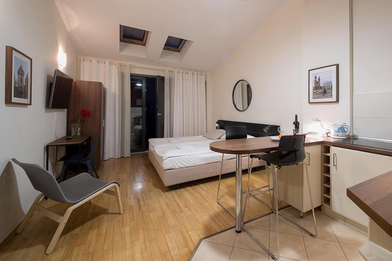 קרקוב Main Square Studio With Terrace & Air Condition מראה חיצוני תמונה